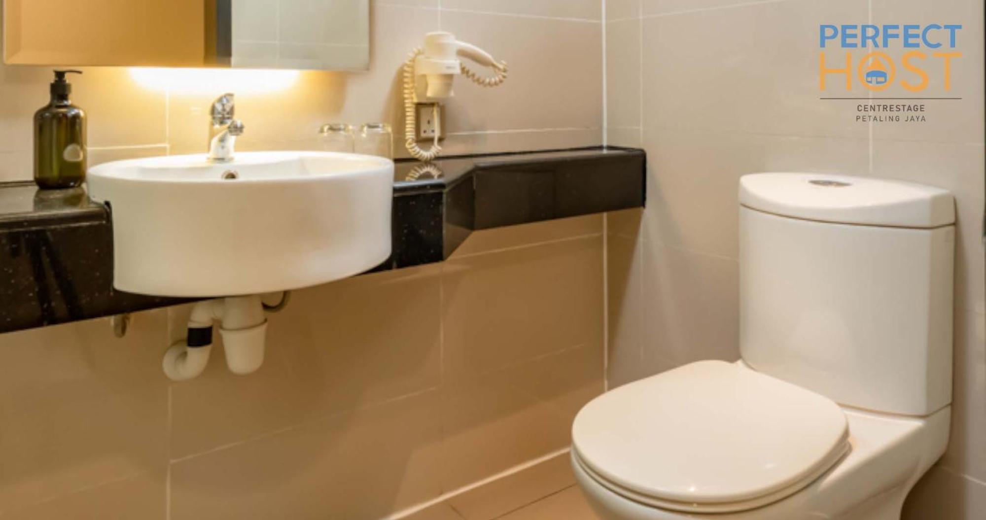 Hotel Centrestage By Perfect Host 5*