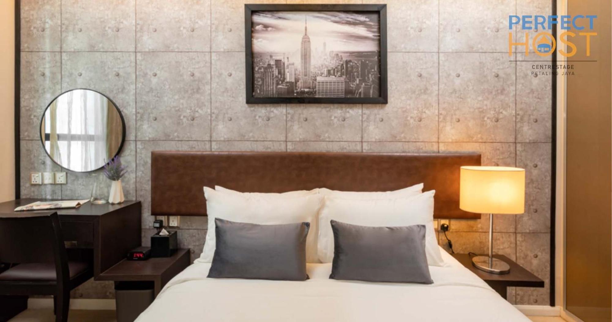 Centrestage By Perfect Host Hotel Petaling Jaya