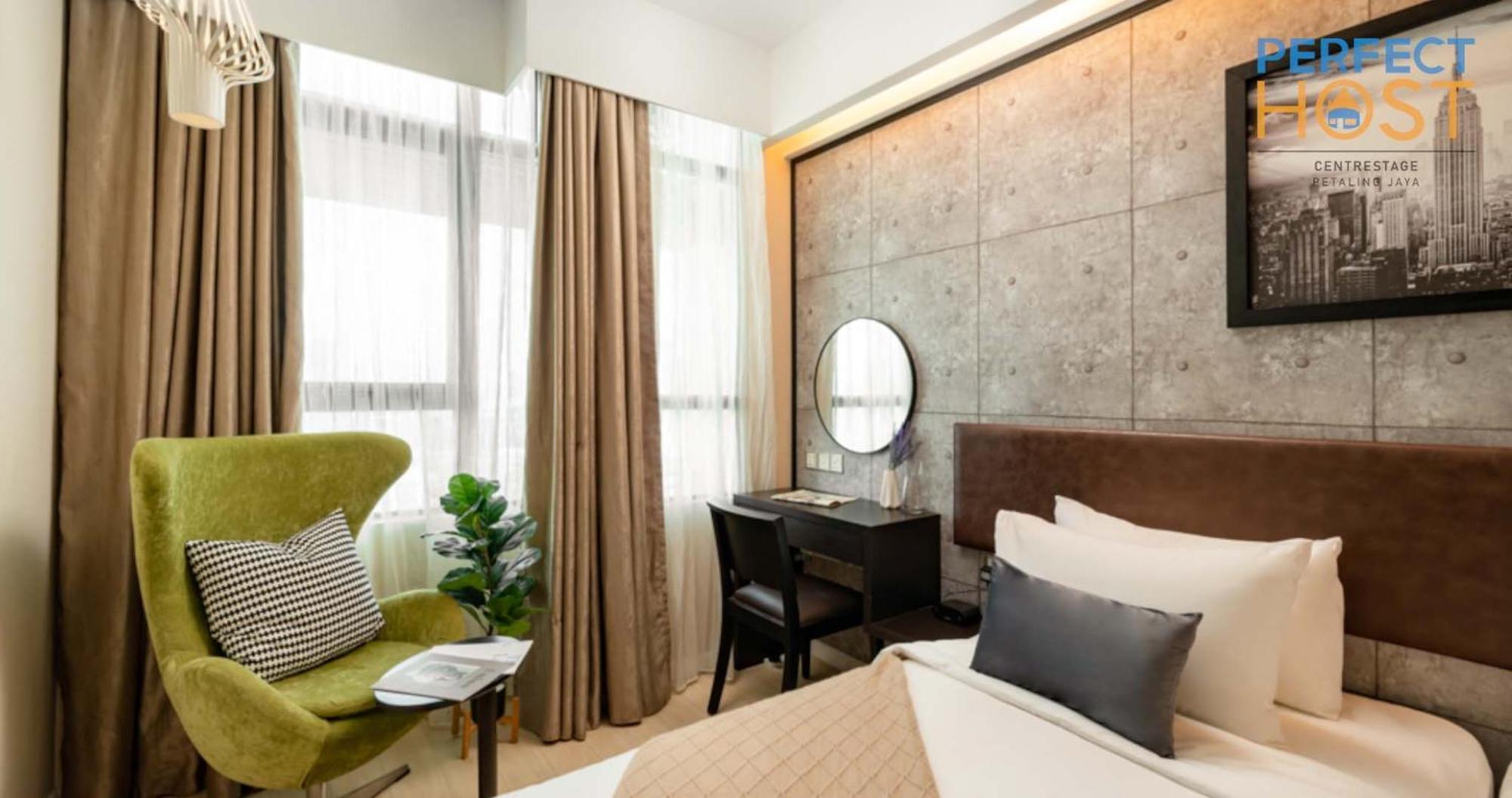 Hotel Centrestage By Perfect Host 5*