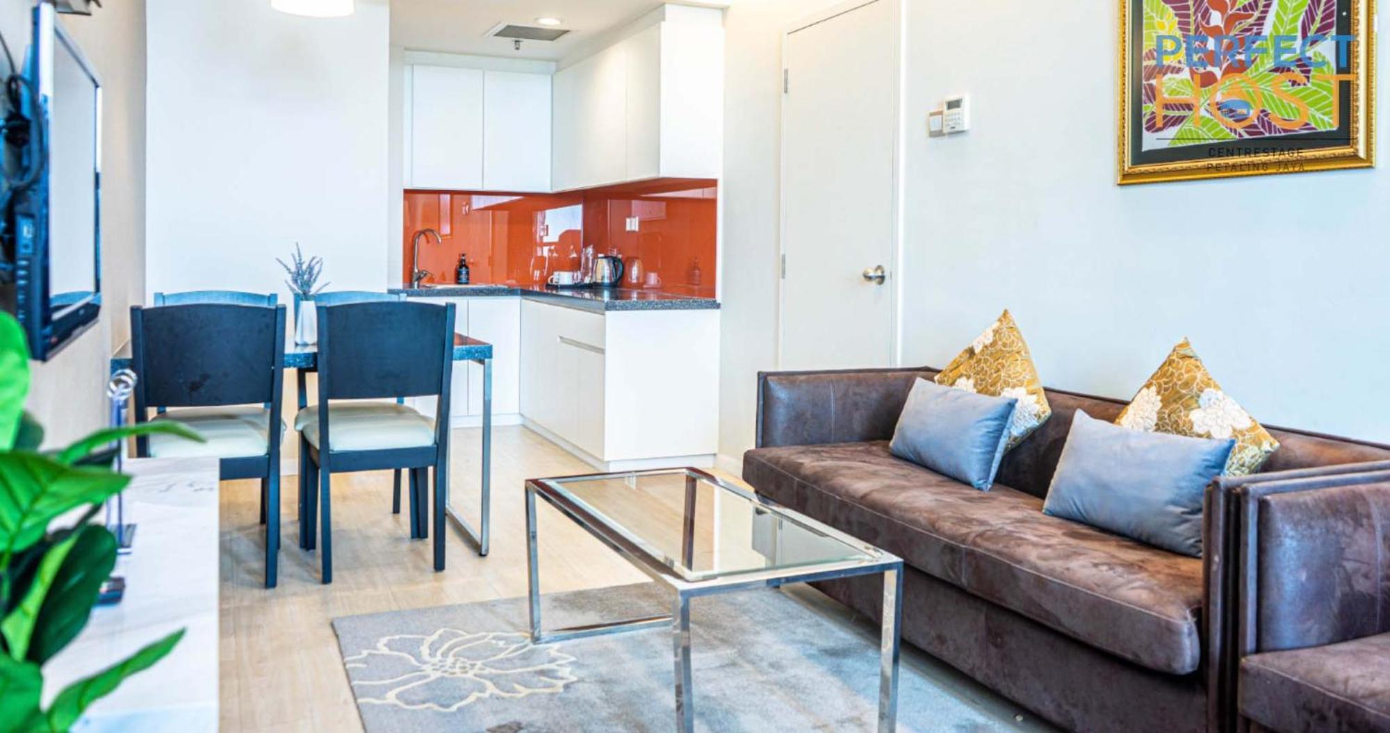 Centrestage By Perfect Host Hotel