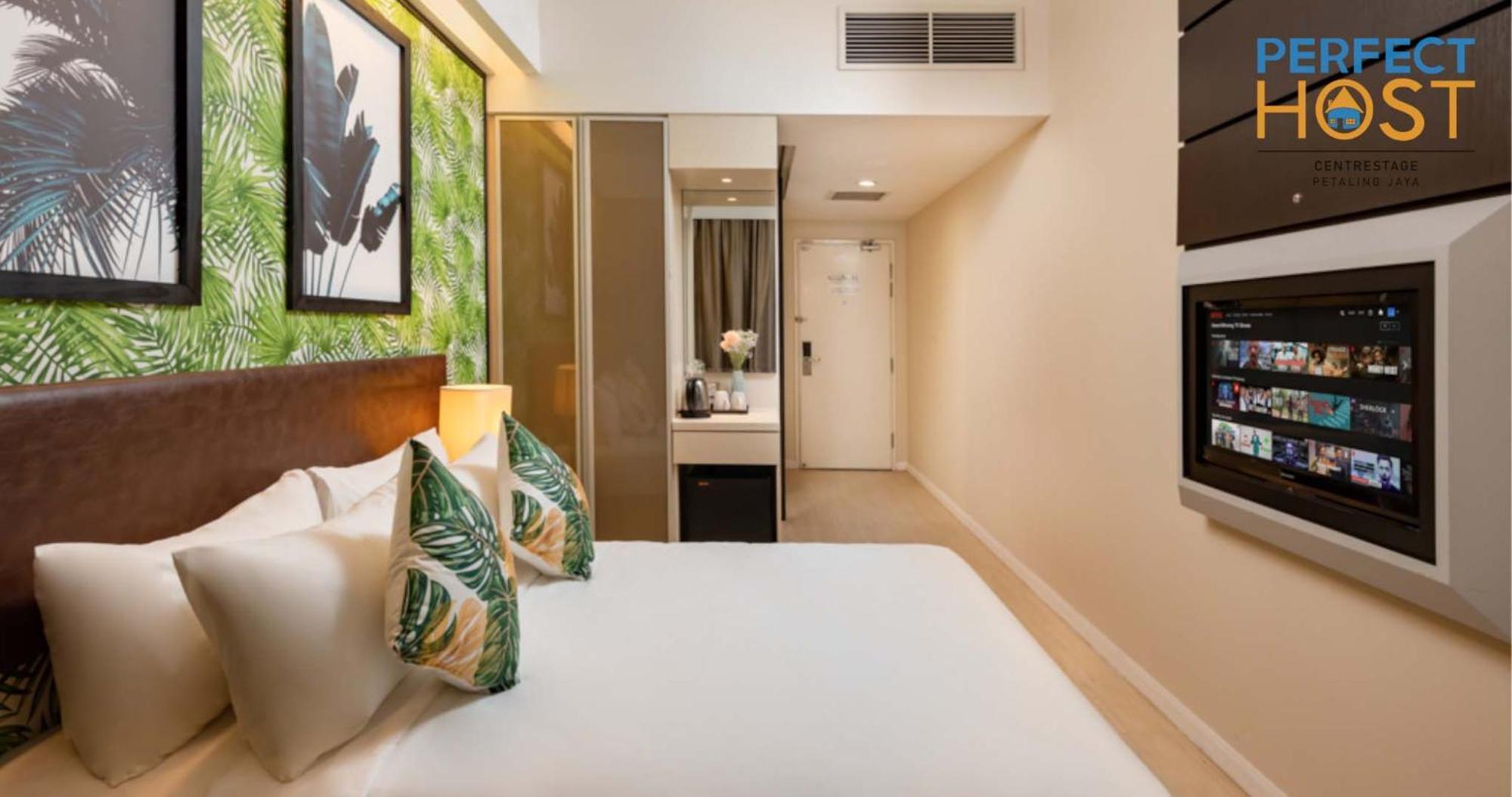 Hotel Centrestage By Perfect Host 5*